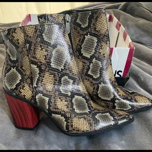 Circus by Sam Edelman booties. Brand new in box.